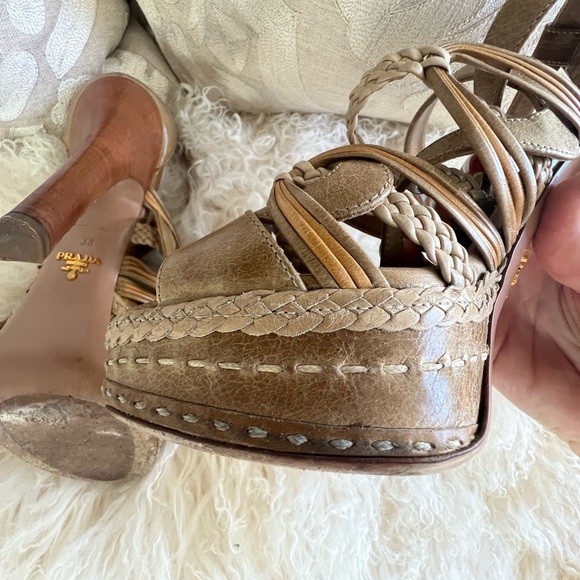 Prada Rare- Platform strappy sandals - Picture 5 of 11